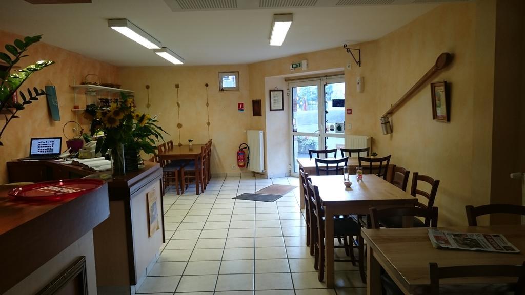 德奥伯格奥斯特拉萨多住宿加早餐酒店 Rézentières 外观 照片
